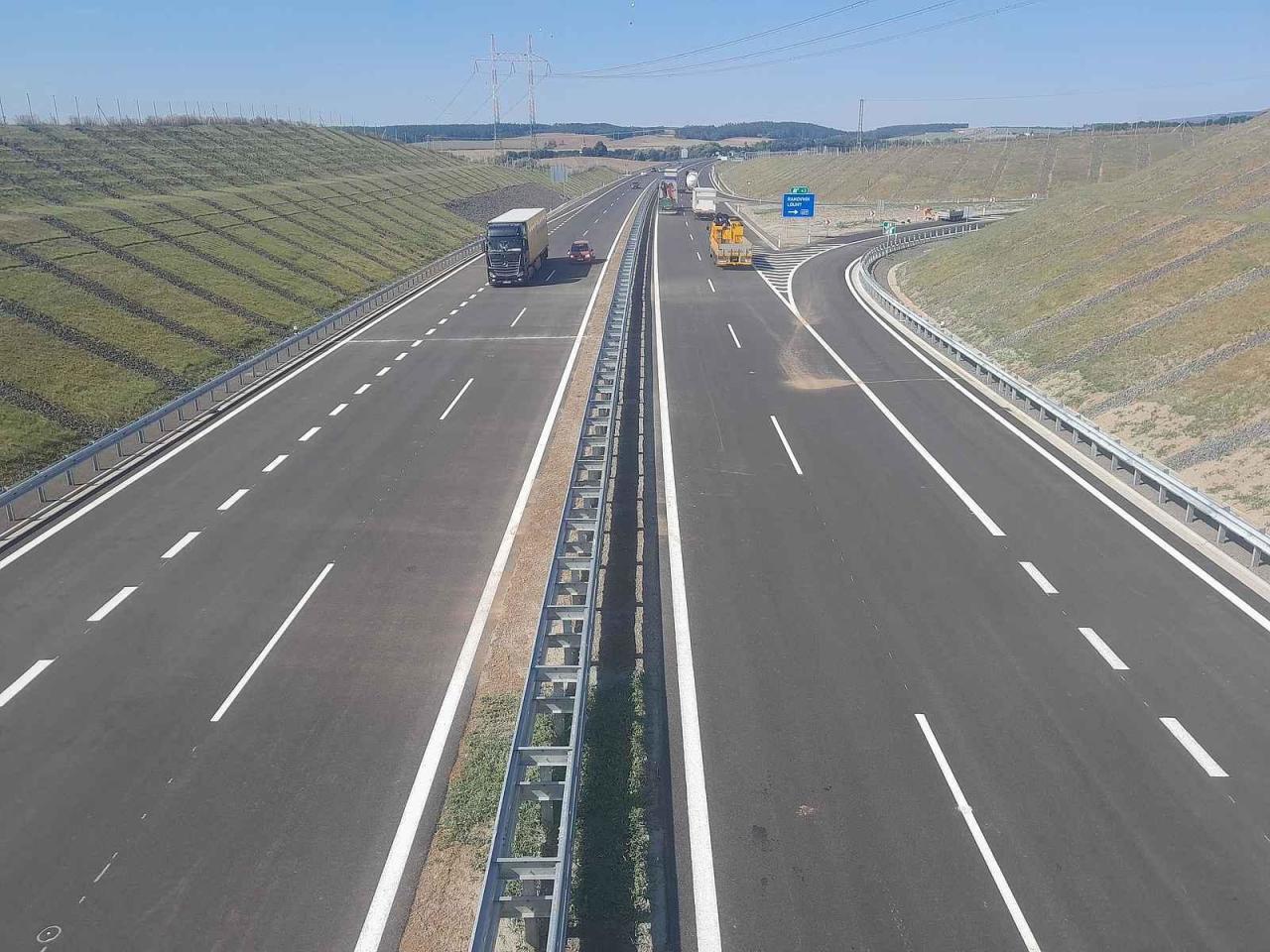 vyhradená stavba dialnice